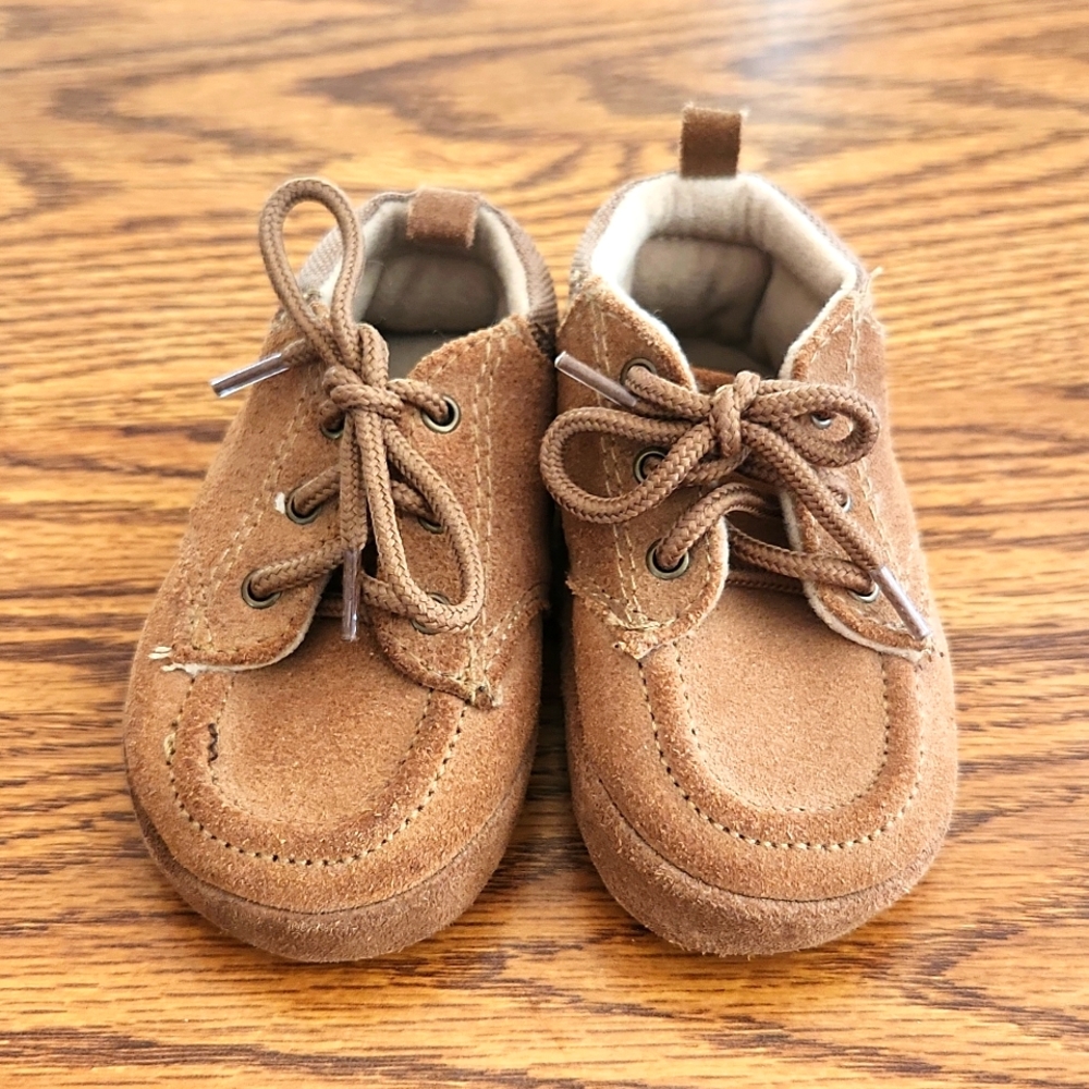 Shoes - Picture 2 of 3